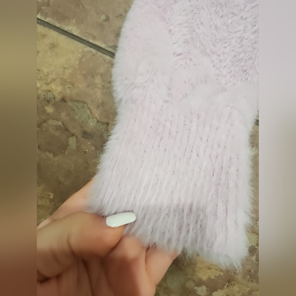 Like New Light Purple Sunday Best Fuzzy Cropped Pullover Sweater - Picture 3 of 13